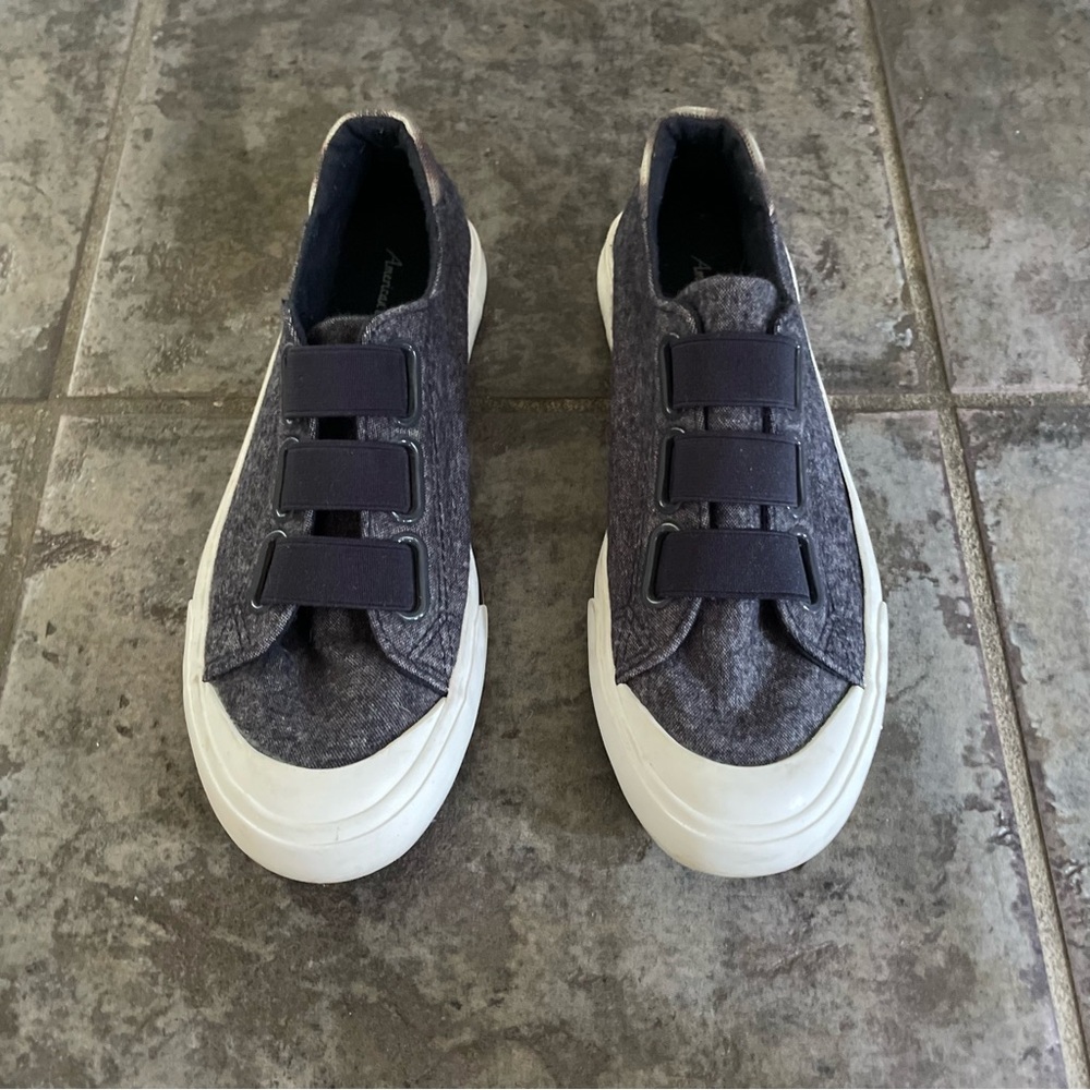 American Eagle Outfitters Sneakers Shoes . Stylish Size 7 Euro 37.5 37 1/2 UK 5